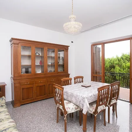 S243 - Sirolo, Quadrilocale In Zona Panoramica Apartmán *